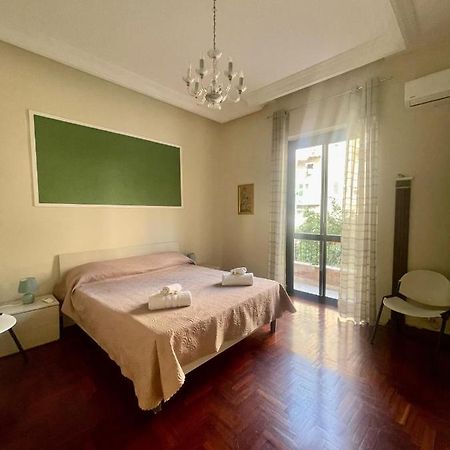 Apartament Dimora Di Maury A Due Passi Dai Trasporti E Da Ballaro Palermo Exterior photo
