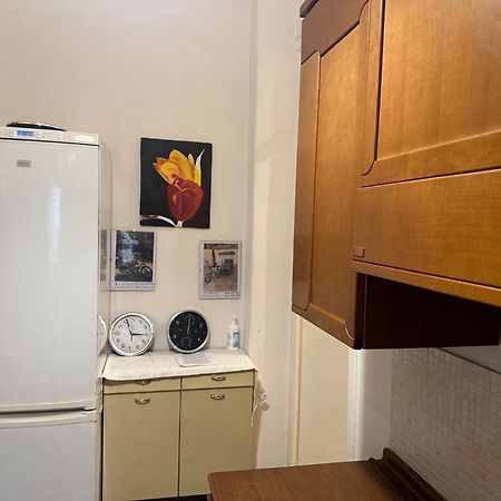 Apartament Dimora Di Maury A Due Passi Dai Trasporti E Da Ballaro Palermo Exterior photo