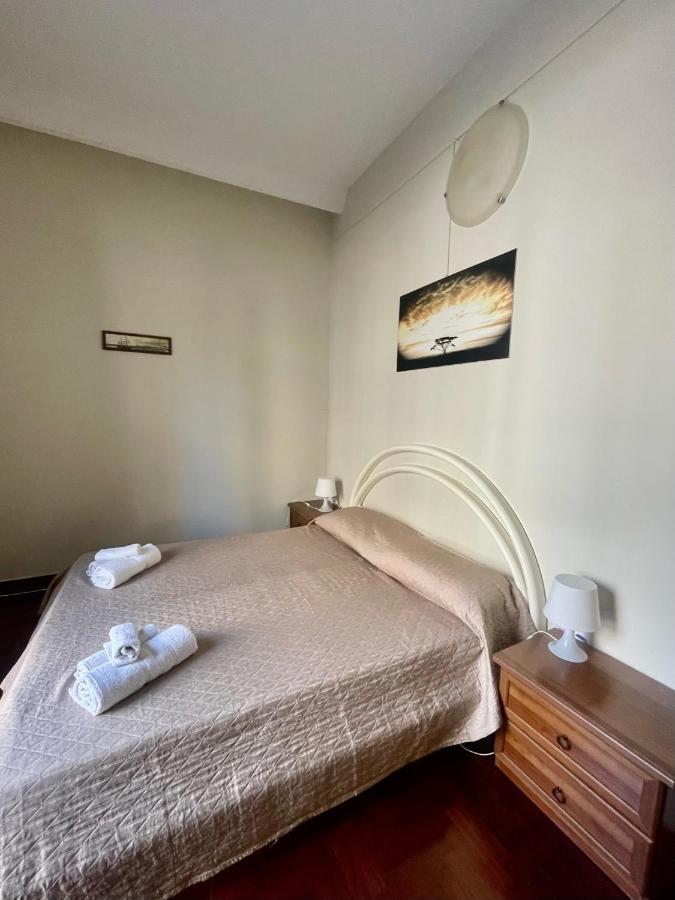 Apartament Dimora Di Maury A Due Passi Dai Trasporti E Da Ballaro Palermo Exterior photo